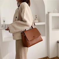 Karen Messengertas | Codzienny i stylowy