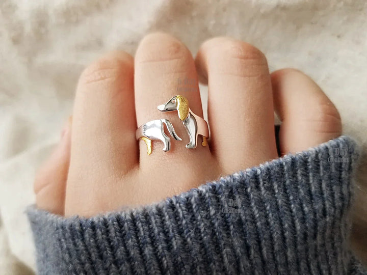 Cute Dachshund Ring | For the animal lovers among us!