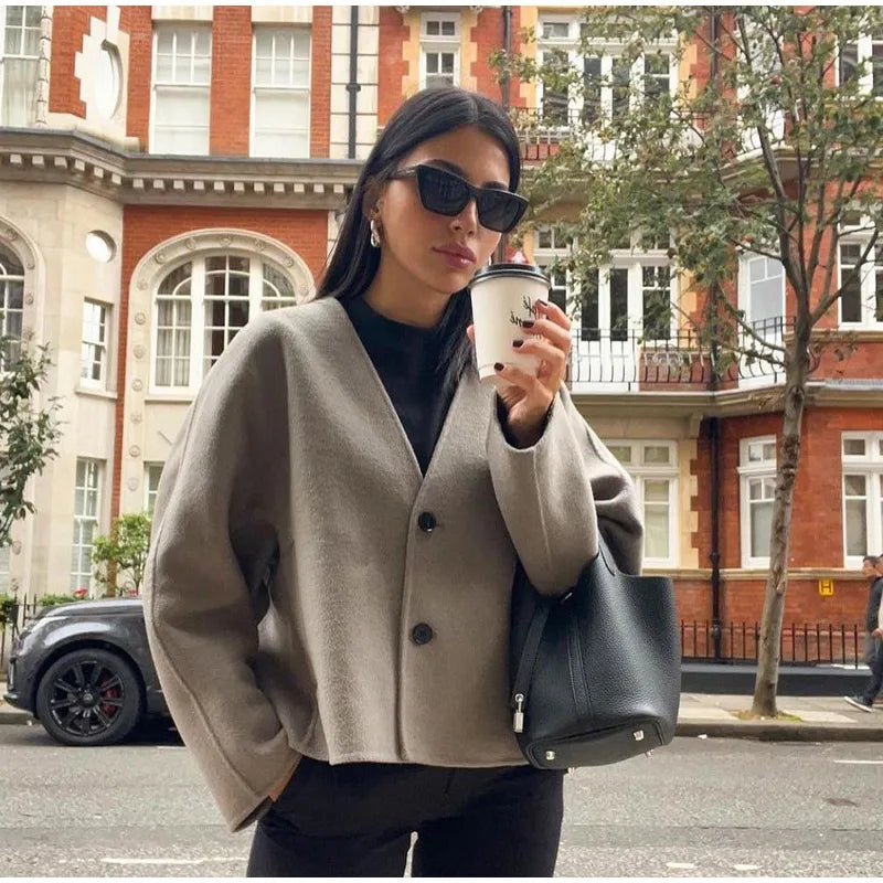 Sarah Vest | Modern & Sleek