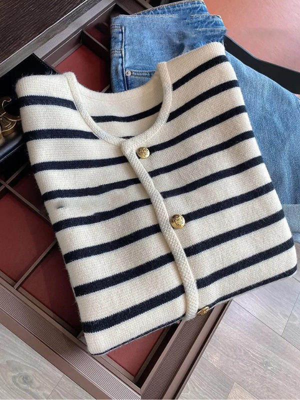 Kamizelka Kimmy w paski | Pełna blasku i modna