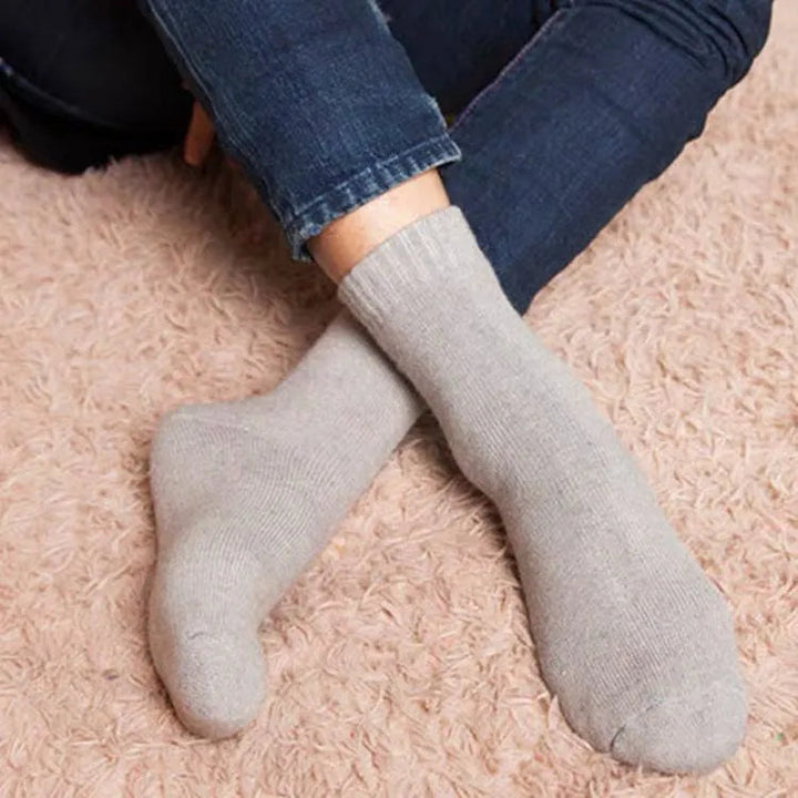 Aleid Fluffy Socks | Warm & Soft