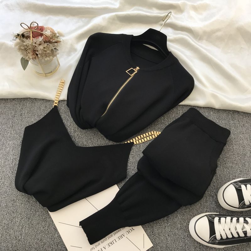Vicky zestaw treningowy | 3-częściowy, stylowy dres damski